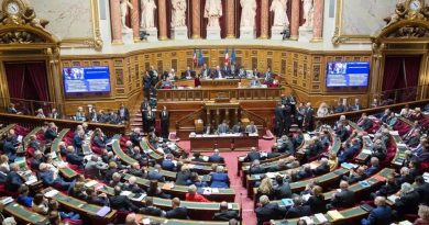 Le Sénat débat du projet de loi contre la "vie chère" et redoute un échec imminent.
