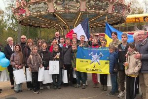 Vingt enfants ukrainiens passent leurs vacances en France pour échapper à la guerre