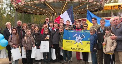 Vingt enfants ukrainiens passent leurs vacances en France pour échapper à la guerre