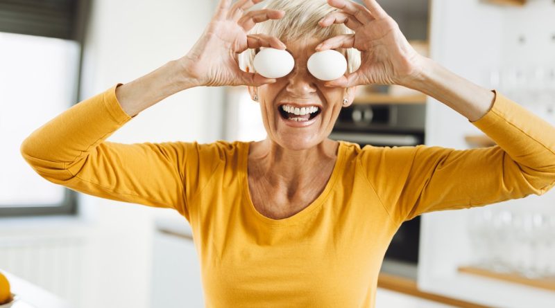 Manger plus d'œufs après 40 ans : les bienfaits pour la santé révélés