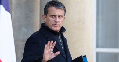 Manuel Valls critique Emmanuel Macron et Sébastien Lecornu : 'Ne me citez plus !'