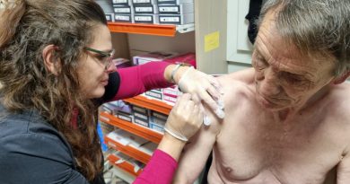 Réécris en français un titre court, viral mais factuel (70–95 caractères), sans superlatifs gratuits ni promesses floues. Garde les mots-clés forts et l’entité principale. Ne renvoie que le titre final, rien d’autre : "Santé. « La grippe et le Covid peuvent réellement me tuer » : pourquoi ces Jurassiens se font vacciner"