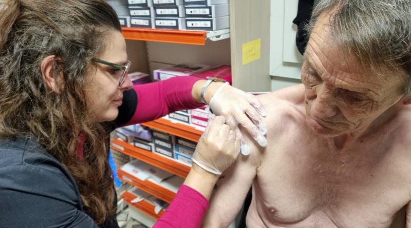 Réécris en français un titre court, viral mais factuel (70–95 caractères), sans superlatifs gratuits ni promesses floues. Garde les mots-clés forts et l’entité principale. Ne renvoie que le titre final, rien d’autre : "Santé. « La grippe et le Covid peuvent réellement me tuer » : pourquoi ces Jurassiens se font vacciner"