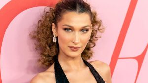 Bella Hadid parle de sa dépression : une psy analyse pourquoi cela peut toucher chacun