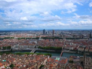 Faux agents à Lyon : la Métropole met en garde après un vol ciblant une personne âgée