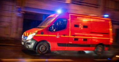 Incendie dévastateur dans une maison, route coupée suite à l'explosion