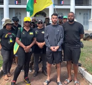 100% contrôle : deux hommes portent plainte contre le préfet