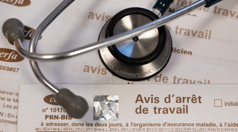 Arrêts maladie : les députés fixent une durée maximale de prescription, des critiques émergent