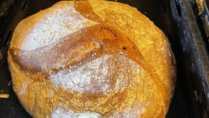 Comprendre la fabrication traditionnelle du pain : définition et méthodes