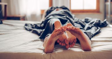 Sexualité des jeunes : évolution des premières expériences intimes