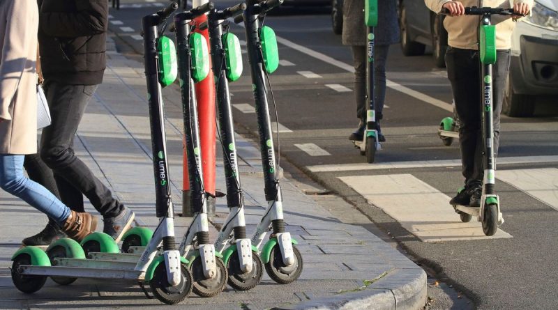 Casque et assurance obligatoires : les nouvelles règles pour la trottinette électrique