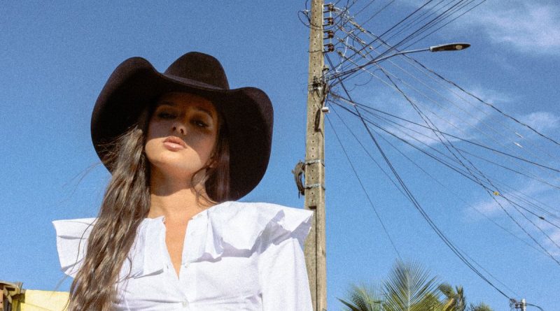 Bianca Costa sur son album Gringa : "J'ai fait la paix avec le terme de Brésilienne 100%"