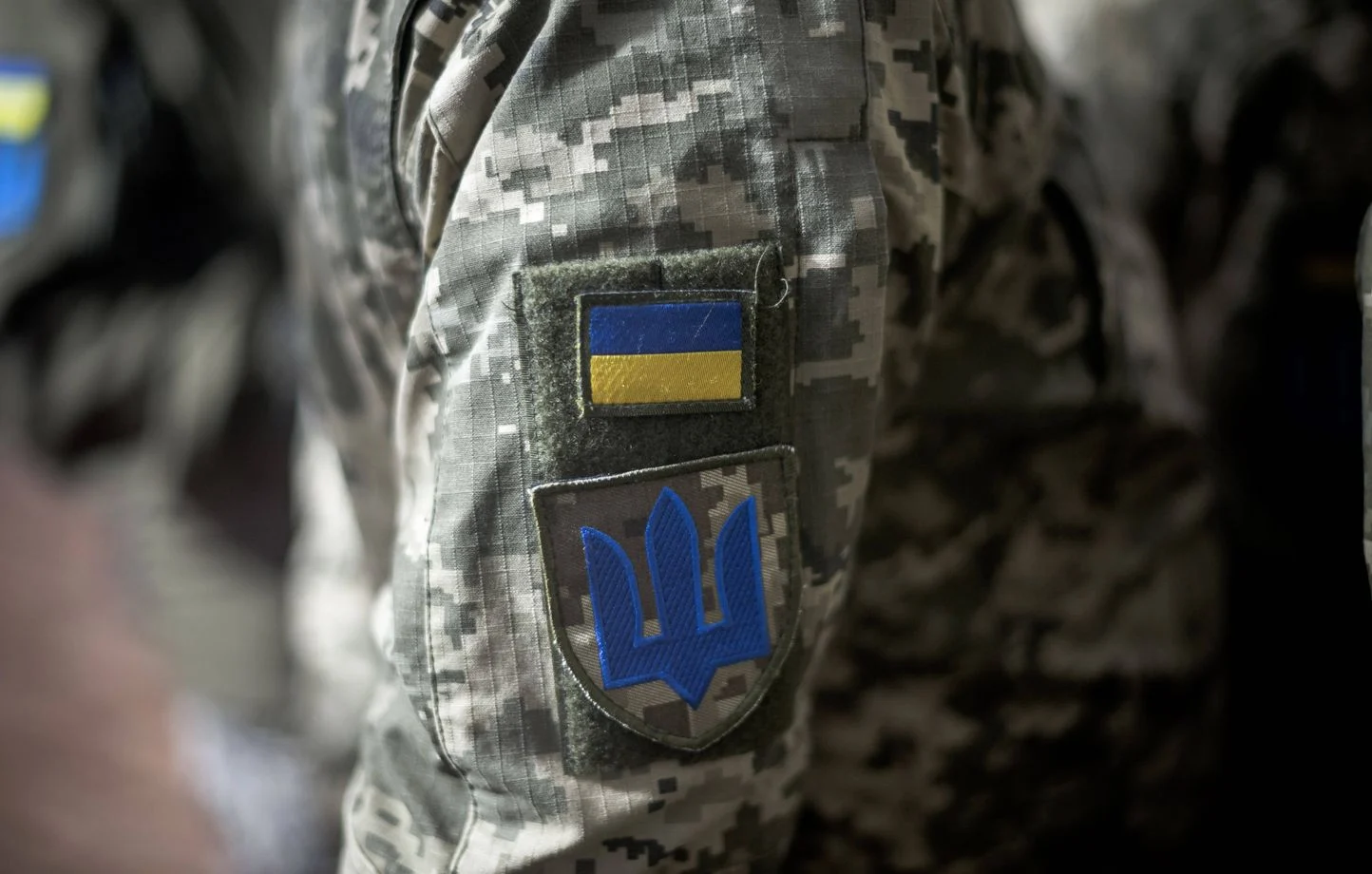 Ces fausses vidéos de reddition de soldats ukrainiens circulent sur les réseaux sociaux