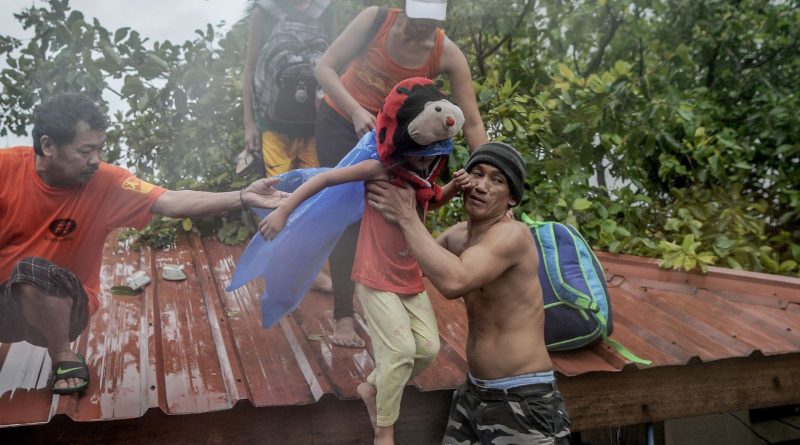 Près d'un million d'évacués aux Philippines avant le passage du typhon Fung-wong