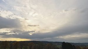 Météo en Belgique : Temps gris et doux prévu pour ce vendredi - RTBF Actus