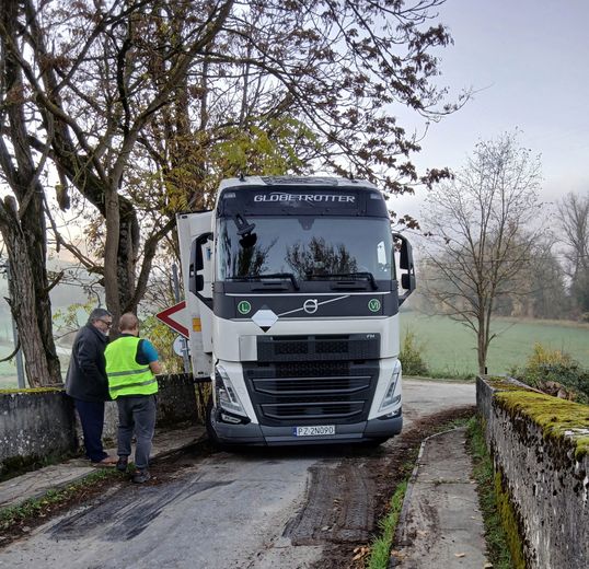 La route de Montclarat et l’accès vers la vallée du Cernon sont restés fermées pendant plusieurs heures.
