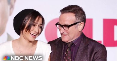 La fille de Robin Williams demande d'arrêter les vidéos IA de son père
