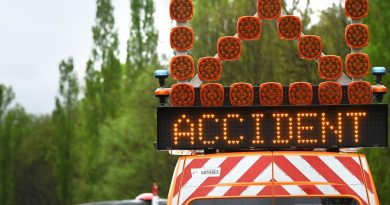 Un mort et un blessé grave après un accident causé par des amortisseurs à 200 mètres