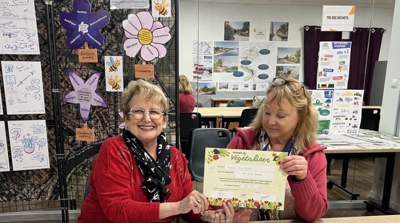 Frontignan permet aux habitants de végétaliser les façades pour embellir l'espace public