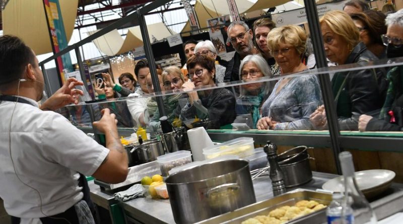 Au Miam, les chefs partagent leur savoir-faire lors d'un moment prisé par les visiteurs
