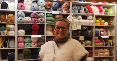 La Boîte à boutons : la mercerie des Bagnolais, passionnée de couture et tricot depuis 1963