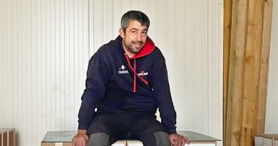 Romain Trémoulet, vigneron aveyronnais reconnu dans l'Hérault