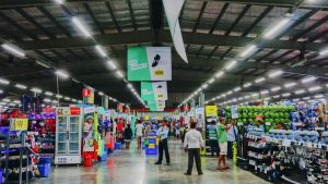 Oubliez Adidas et Nike : ces baskets Decathlon sont les plus tendances de l'hiver 2025