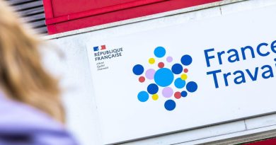 France Travail : un conseiller peut supprimer vos allocations si votre compte n'est pas en France