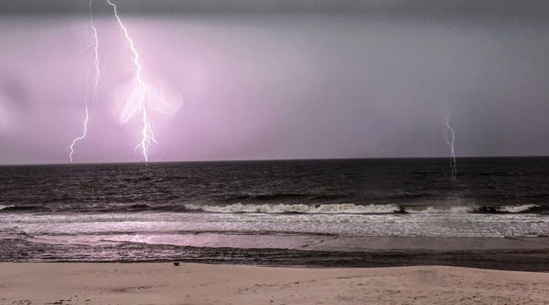 Intempéries ce samedi : averses, tonnerre et vents violents en vue