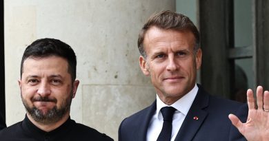 Guerre en Ukraine : Emmanuel Macron reçoit Volodymyr Zelensky pour discuter de nouvelles aides militaires