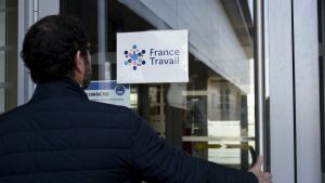 Le nombre de demandeurs d'emploi indemnisés continue de diminuer en France