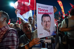 En Turquie, le maire d’opposition d’Istanbul, Ekrem Imamoglu, poursuivi pour 142 infractions