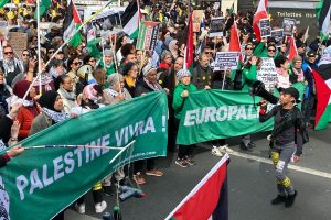 Marche contre le racisme et le fascisme, cortège de soutien à la Palestine, Paris, 22 mars 2025.