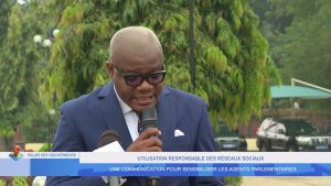 Responsabilité sur les réseaux sociaux : sensibilisation au Parlement