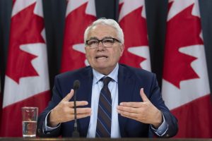 Canada: le commissaire aux langues officielles s'inquiète des compressions budgétaires