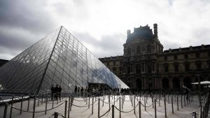 Dès 2026, les Suisses paieront 10 euros de plus que les Européens pour visiter le Louvre