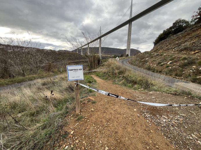 Les pistes sont encore fermées aux cyclistes.