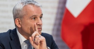 Beat Jans propose de durcir l'asile tout en saluant la réforme de 2017 - Le Temps