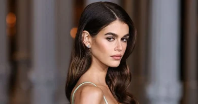 Squelette : une mannequin expose son corps et suscite des critiques de skinny shaming