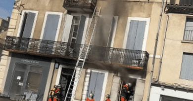 Incendie en centre-ville de Carcassonne : deux pompiers blessés, trois personnes évacuées