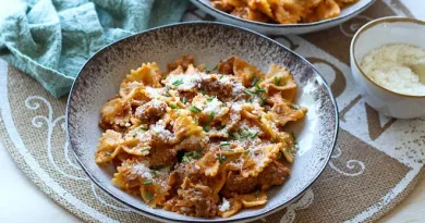 Pâtes express à la chair à saucisse,Pâtes à la chair à saucisse,pâtes chair à saucisse sauce tomate,recette pâtes à la chair à saucisse,recette spaghetti chair à saucisse,recette pâtes chair à saucisse sauce tomate,Recette pâte express et facile,recette pâtes facile et rapide pour le soir,Recette de pâte express et facile,Pâtes à la chair de boucher,Plat familial économique,plat familial facile et rapide,Alternative bolognaise sans bœuf,Recette de pasta simple et savoureuse,recette avec de la chair à saucisse,recette de pâtes avec de la chair à saucisse,idée repas avec de la chair à saucisse,recette à faire avec de la chair à saucisse,recette rapide avec de la chair à saucisse