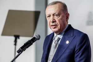 Turquie : le journaliste Fatih Altayli condamné à quatre ans de prison pour « menace » envers Erdogan