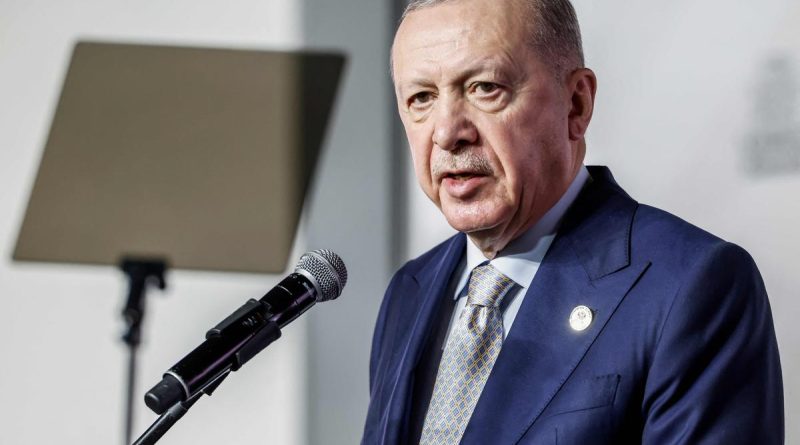 Turquie : le journaliste Fatih Altayli condamné à quatre ans de prison pour « menace » envers Erdogan