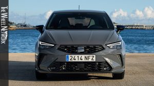 2026 Seat Ibiza FR : Graphene Grey, conduite et design en 4K
