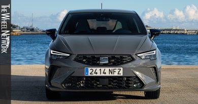 2026 Seat Ibiza FR : Graphene Grey, conduite et design en 4K
