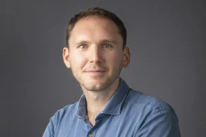 Travail, bulle spéculative et énergie : l'IA appelle à une approche modérée