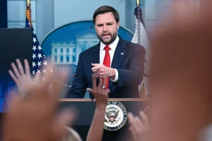 René Girard et l'influence des ultraconservateurs Peter Thiel et J. D. Vance aux États-Unis