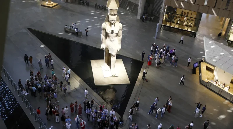 Le Caire inaugure son Grand Musée : enjeux culturels et politiques en jeu