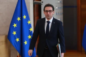 Fin des véhicules thermiques en 2035 : la Commission présente les détails du compromis