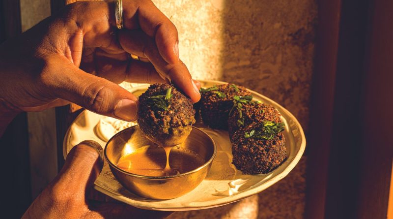 Le chef Simon Auscher révèle les secrets des sauces en cuisine